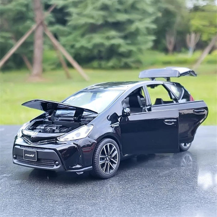 Toyota Prius 132 Die-Cast Model Car Toy